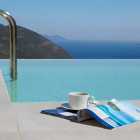 Romantic Gialos Over Mikros Villa Fternon