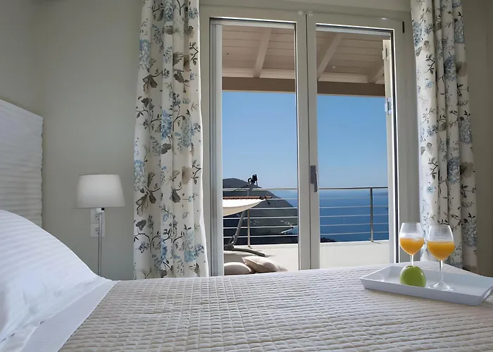 Romantic Gialos Over Mikros