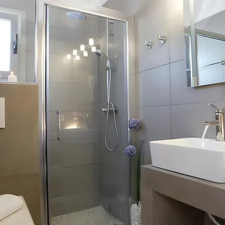 Romantic Gialos Over Mikros